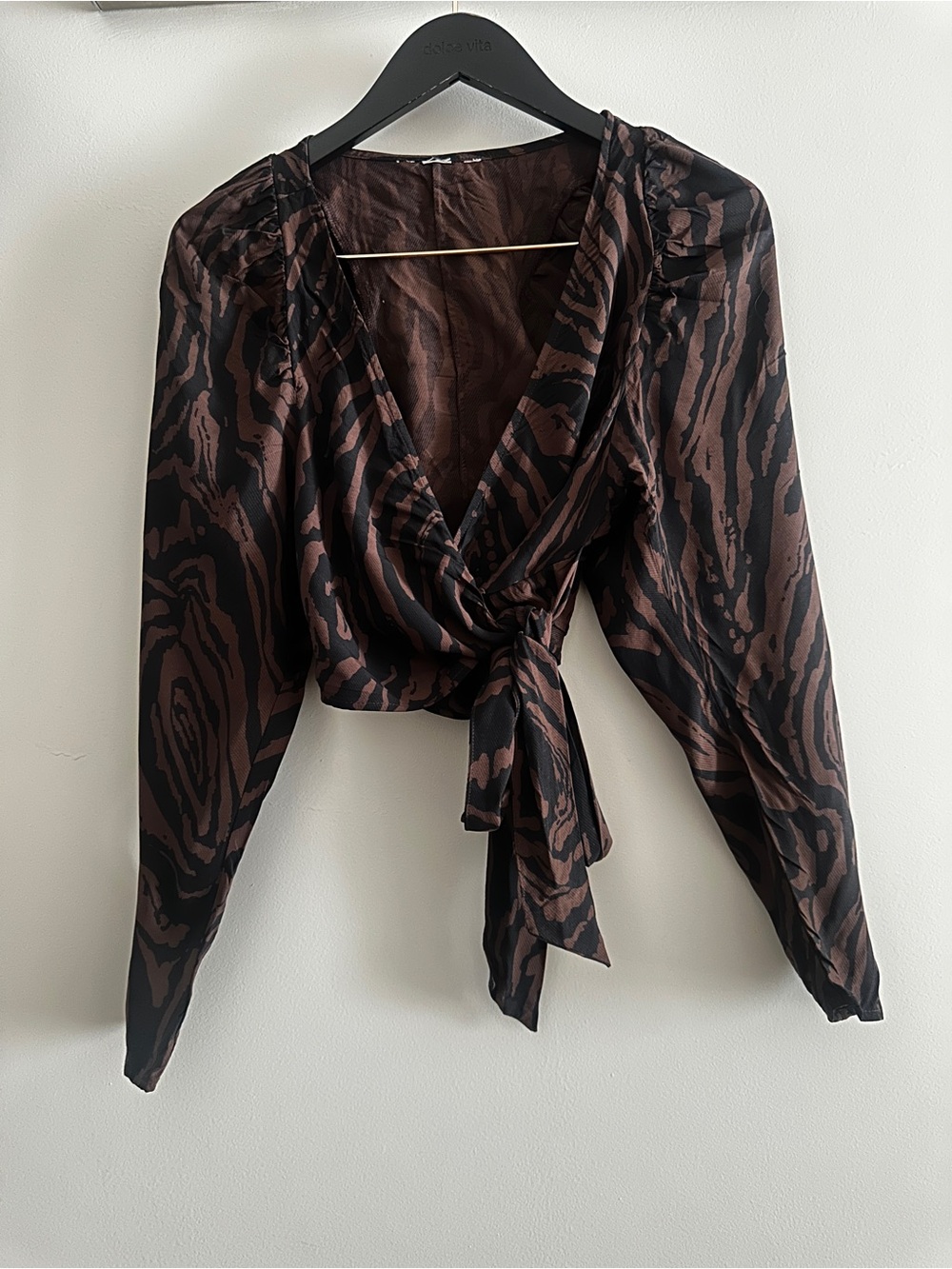 Animal Print cropped Surplus wrap top size XS